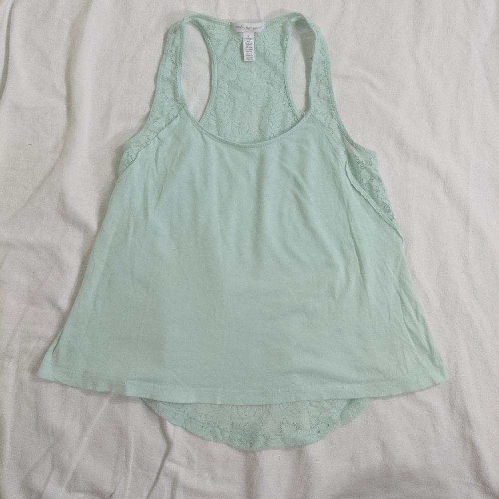 ⭐ Sea foam green racerback with lace like back med